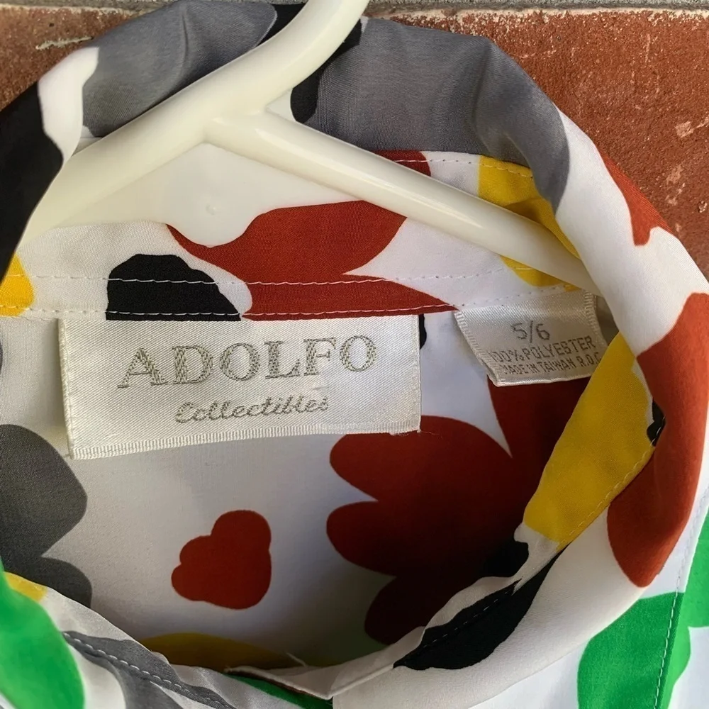 Vintage Adolfo Collectibles Multicolor Top 5/6